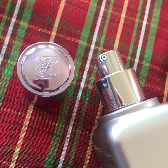 Brand New Estee Lauder Perfectionist Pro Rapid Firm Lift Treatment 1.7 OZ. - Picture 12 of 13